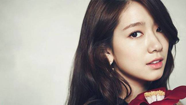 park-shin-hye-reveals-that-she-had-the-best-chemistry-with-hallyu-actors-lee-min-ho-and-jang-geun-suk.jpg